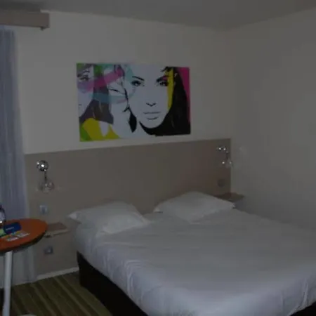 Centre La Timone Hotel 2*